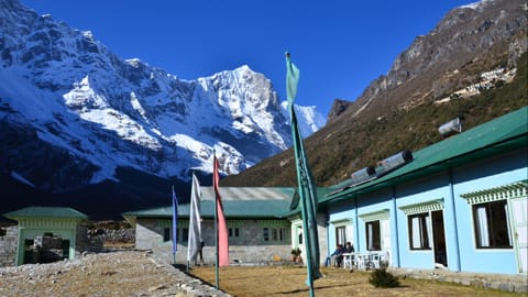 thame-valley-nepal-everest-trekking.jpg