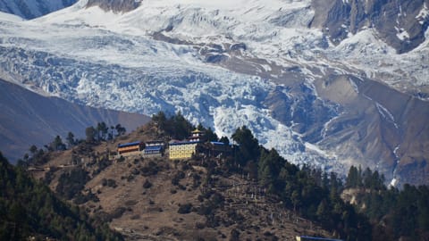 lodge-zu-lodge-um-den-manaslu.jpg