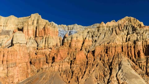 mustang-lodge-trek.jpg