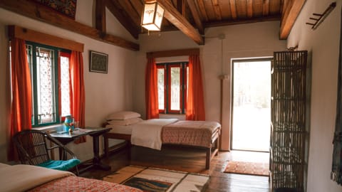 Birethanti Lodge - bedroom