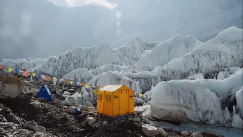 Everst Base-Camp - am ewigen Eis