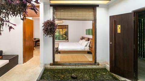 Kasara Chitwan Deluxe Villa - Eingangsbereich