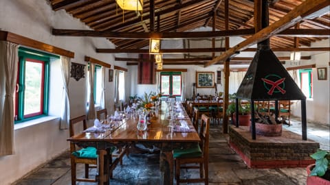 Majgaon-Lodge - dining room