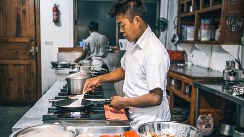 Namche Lodge - kitchen